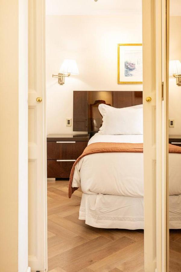 Orly Suites Santiago Buitenkant foto