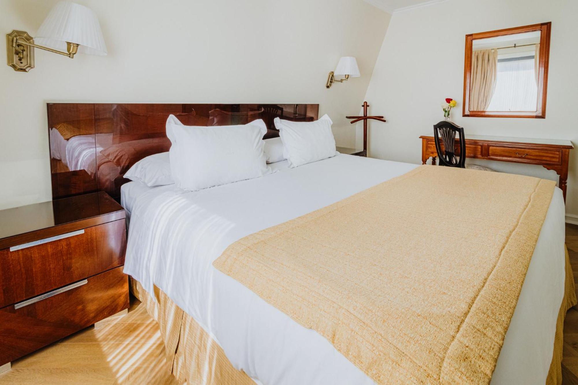 Orly Suites Santiago Buitenkant foto